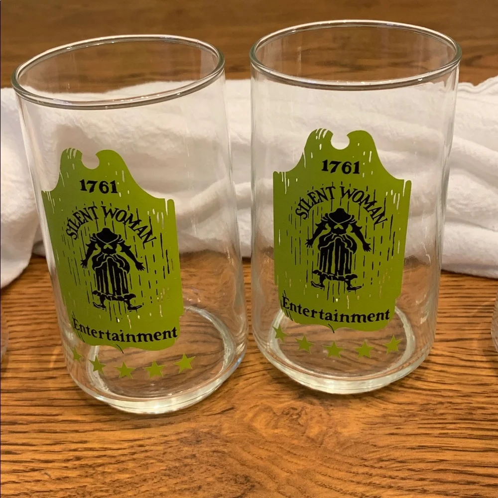 Anchorage Hocking Vintage Tavern sign Glasses Full set of 8 Excellent Condition
